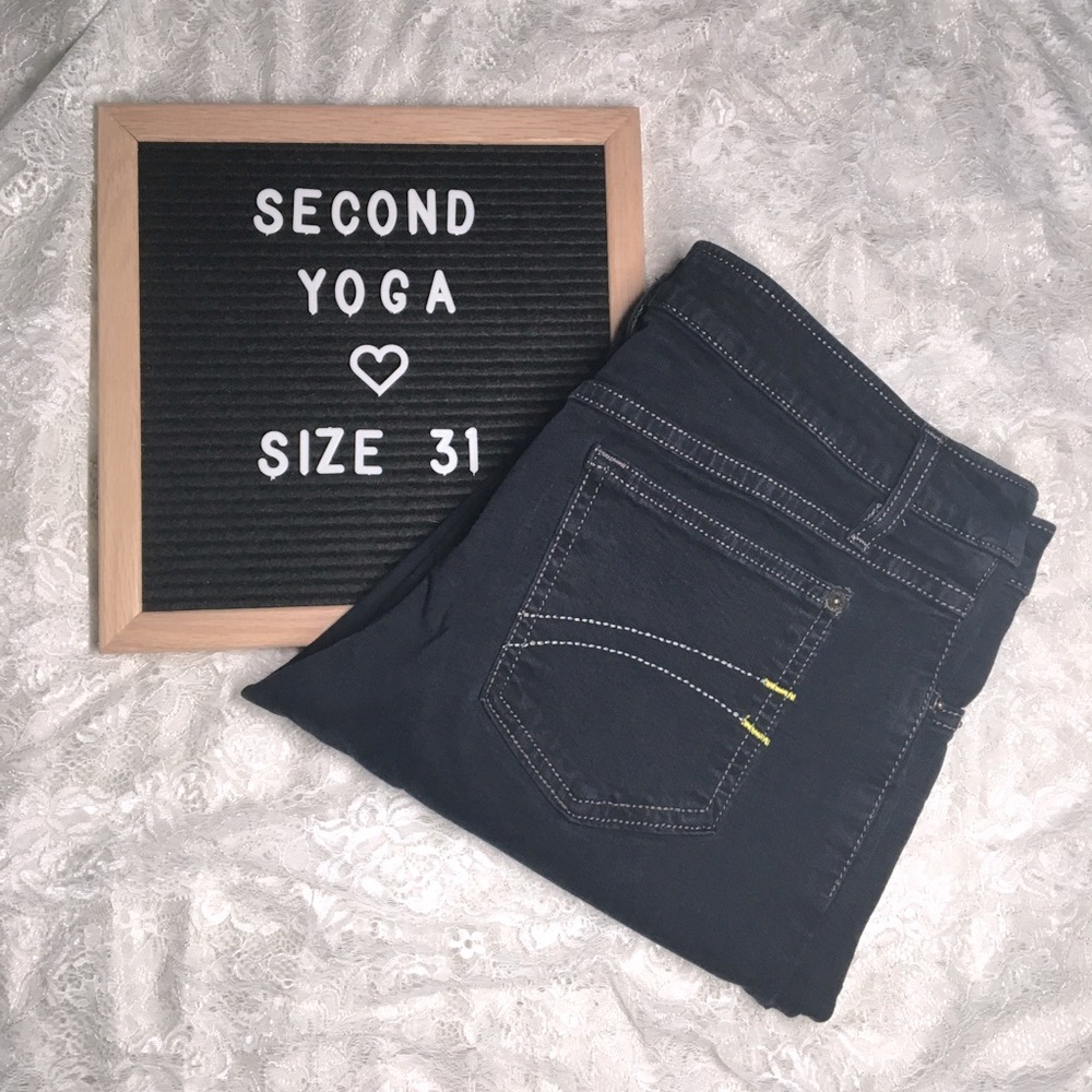 US 31 - Second Yoga stretch dark wash jeans